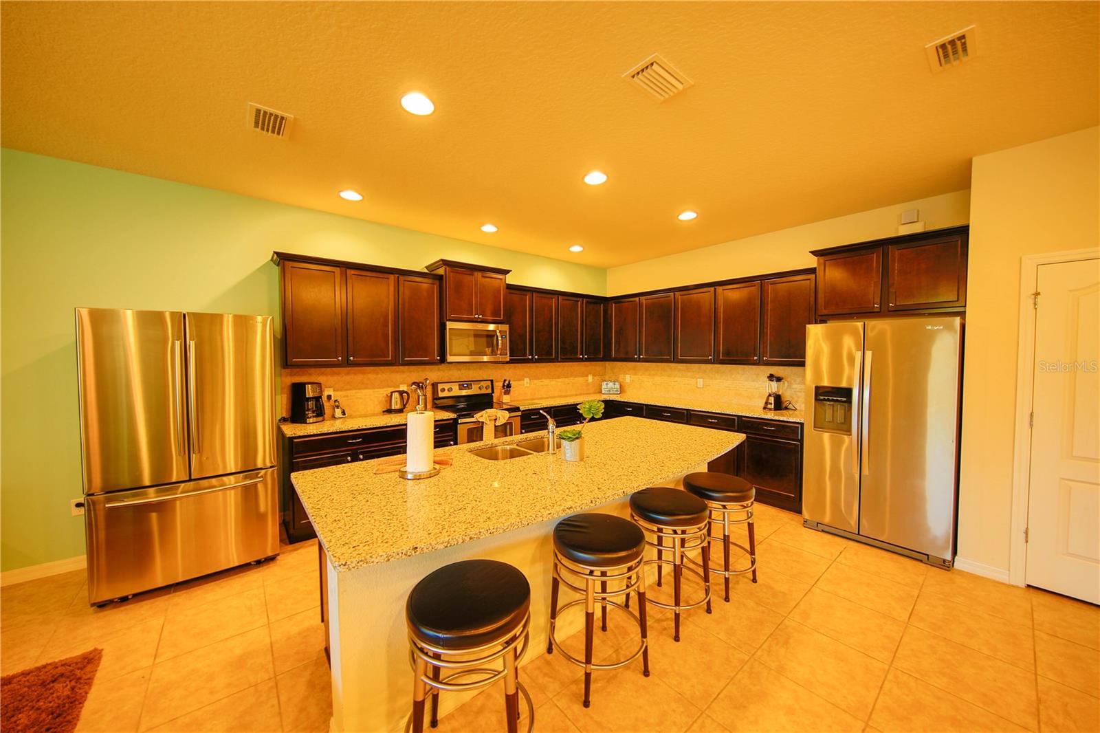 WINDSOR AT WESTSIDE PH 1 - Residential Lease