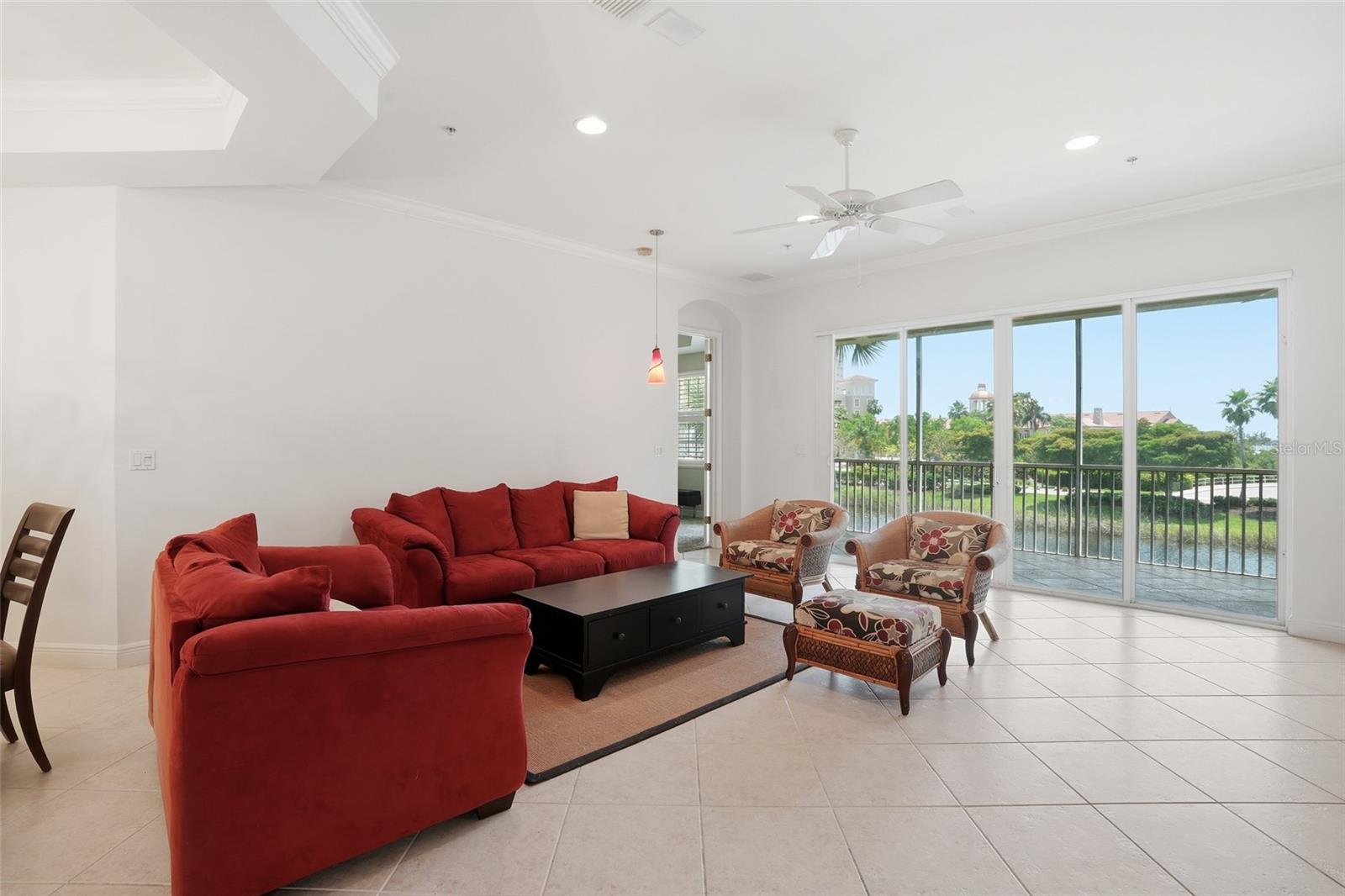 LAKE HOMES/TARPON GARDENS - Residential