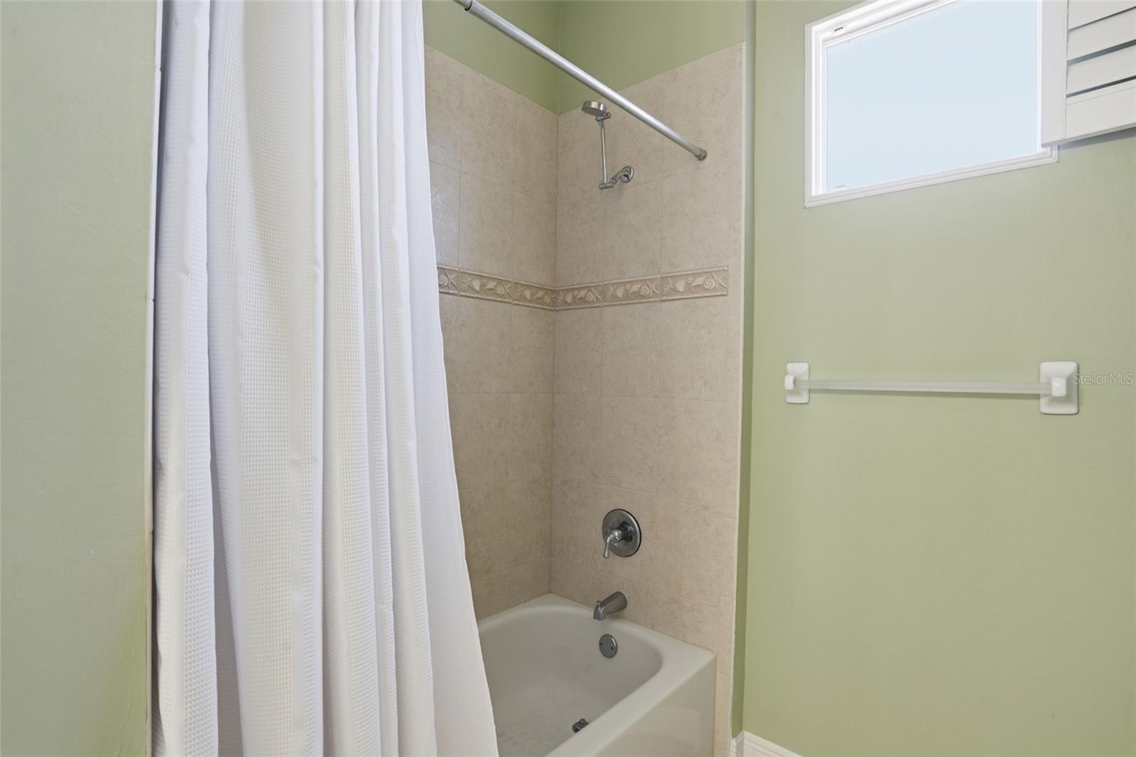 LAKE HOMES/TARPON GARDENS - Residential