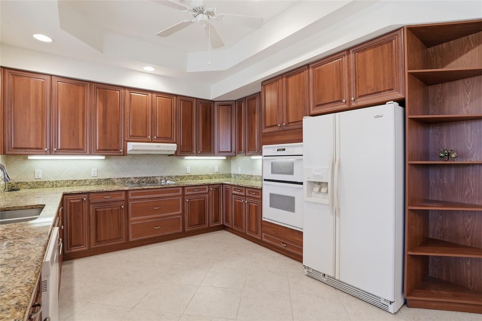 LAKE HOMES/TARPON GARDENS - Residential