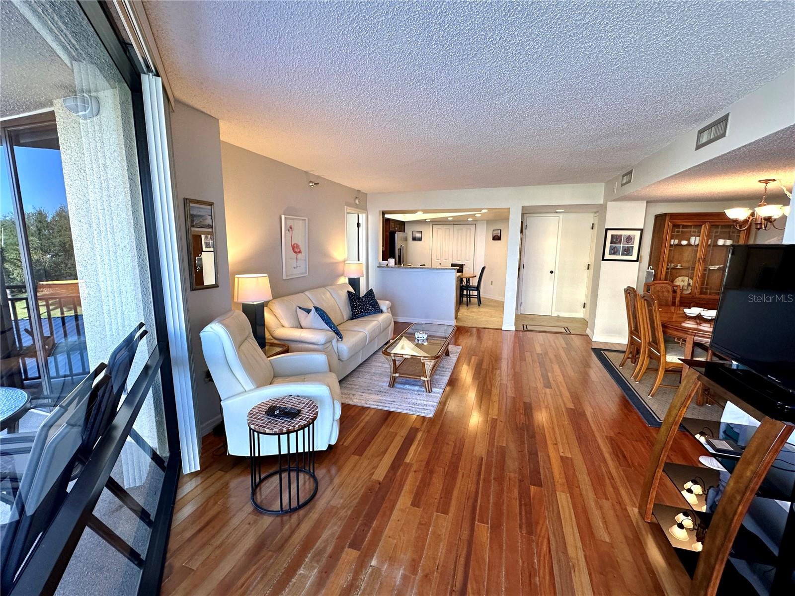 ISLAND WALK CONDO - Residential Lease