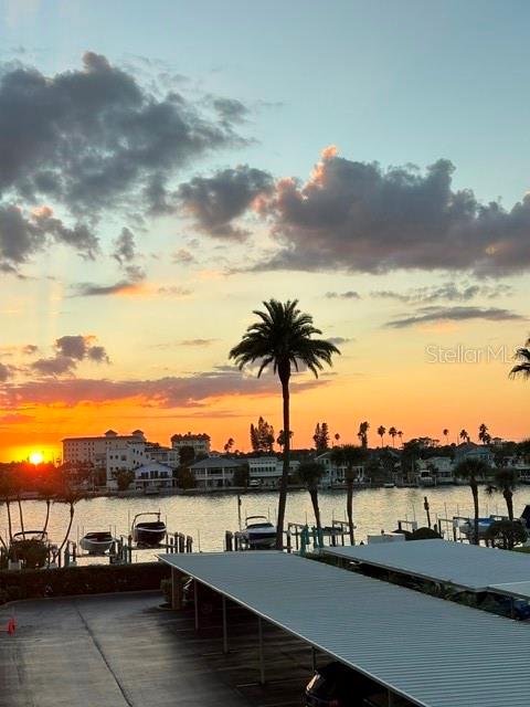 ISLAND WALK CONDO - Residential Lease