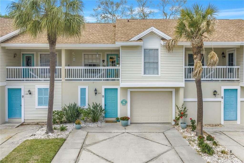 Photo of 228 Sun Vista Court N #70, Treasure Island, FL 33706 (MLS # TB8496329)