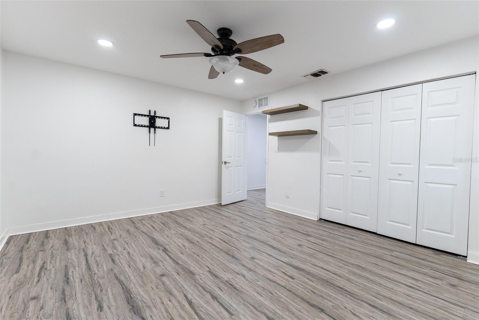 SHERWOOD HILLS - Residential