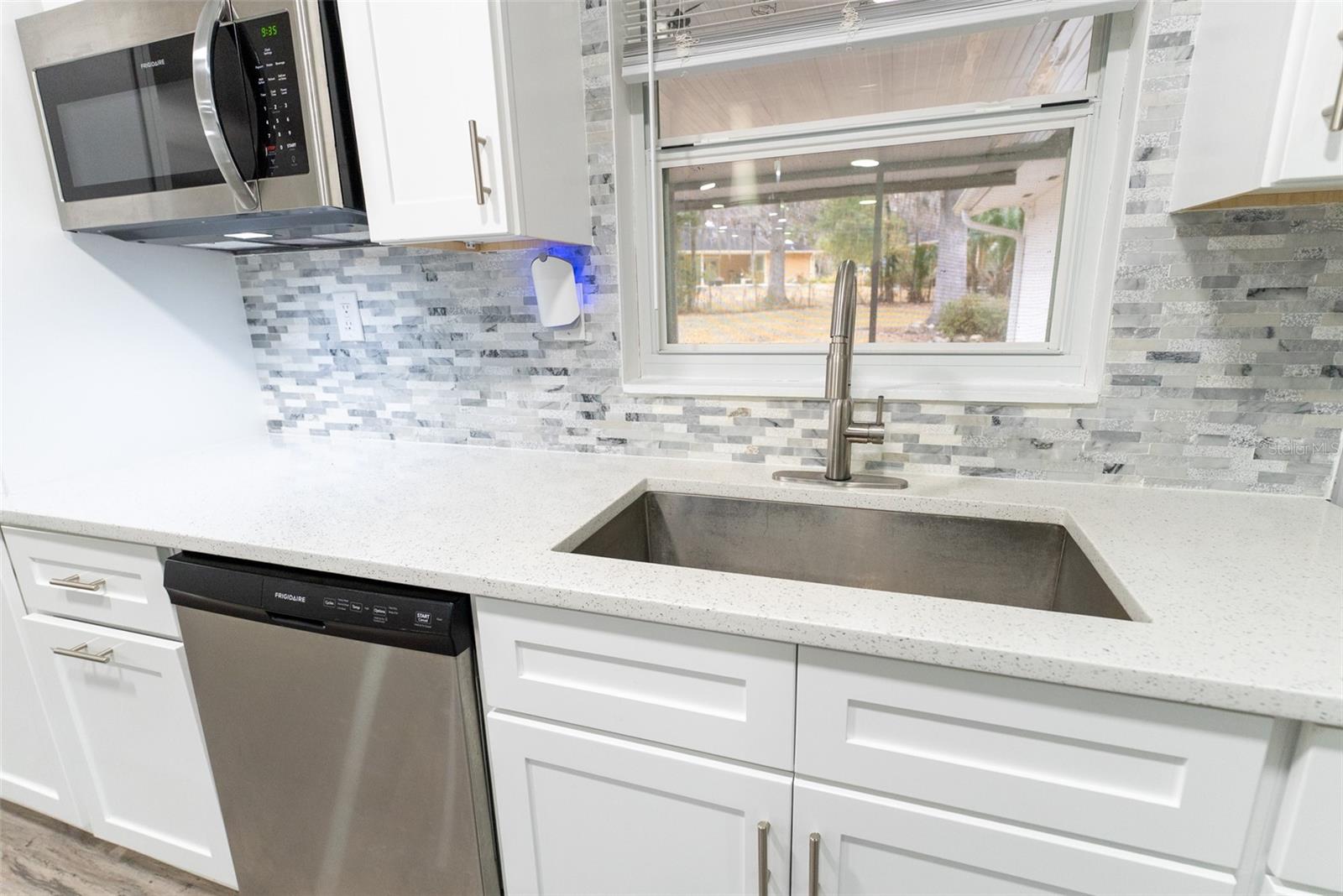 SHERWOOD HILLS - Residential