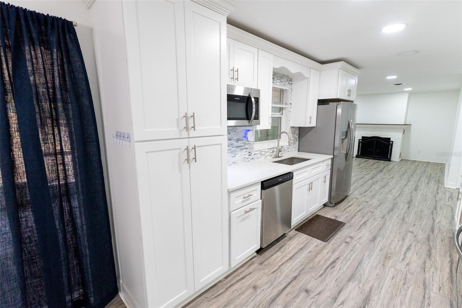 SHERWOOD HILLS - Residential