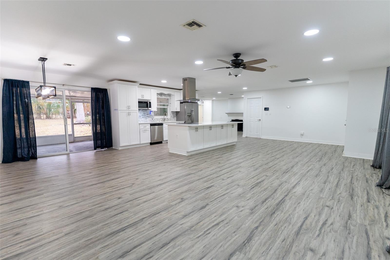 SHERWOOD HILLS - Residential