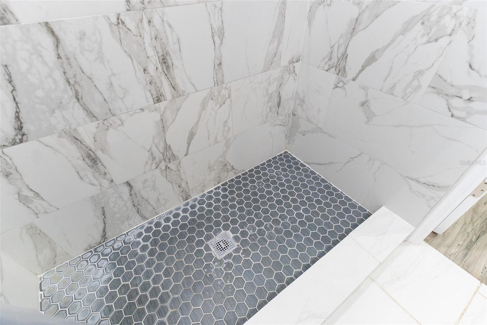 SHERWOOD HILLS - Residential