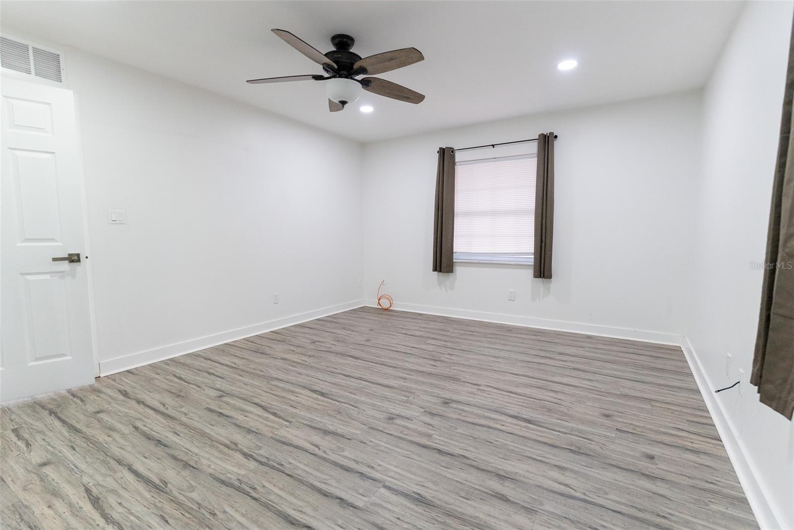 SHERWOOD HILLS - Residential