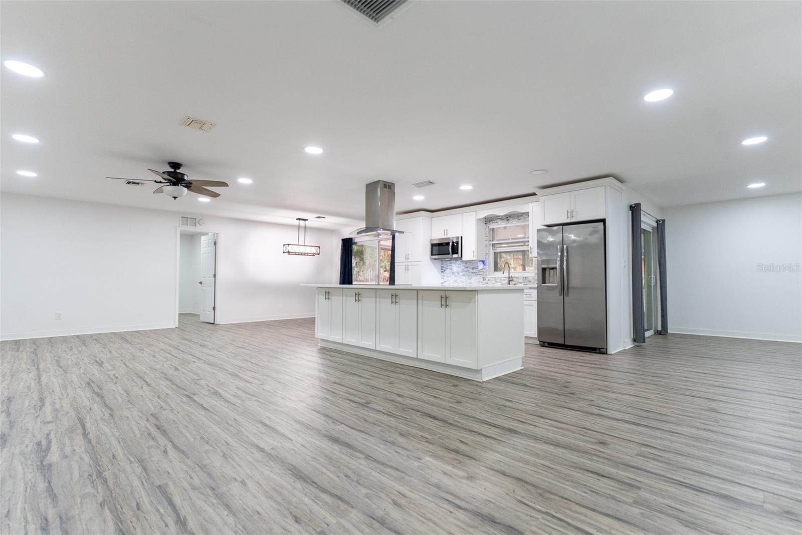 SHERWOOD HILLS - Residential