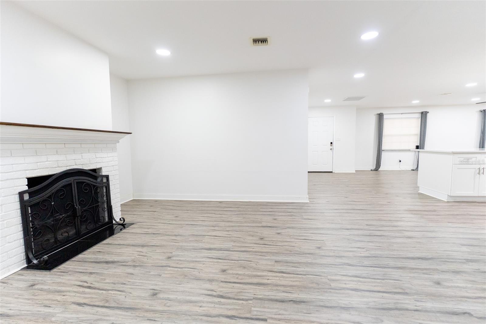 SHERWOOD HILLS - Residential