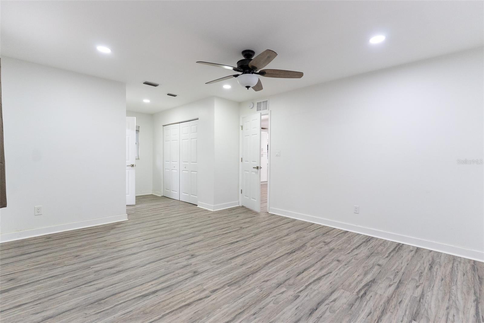 SHERWOOD HILLS - Residential