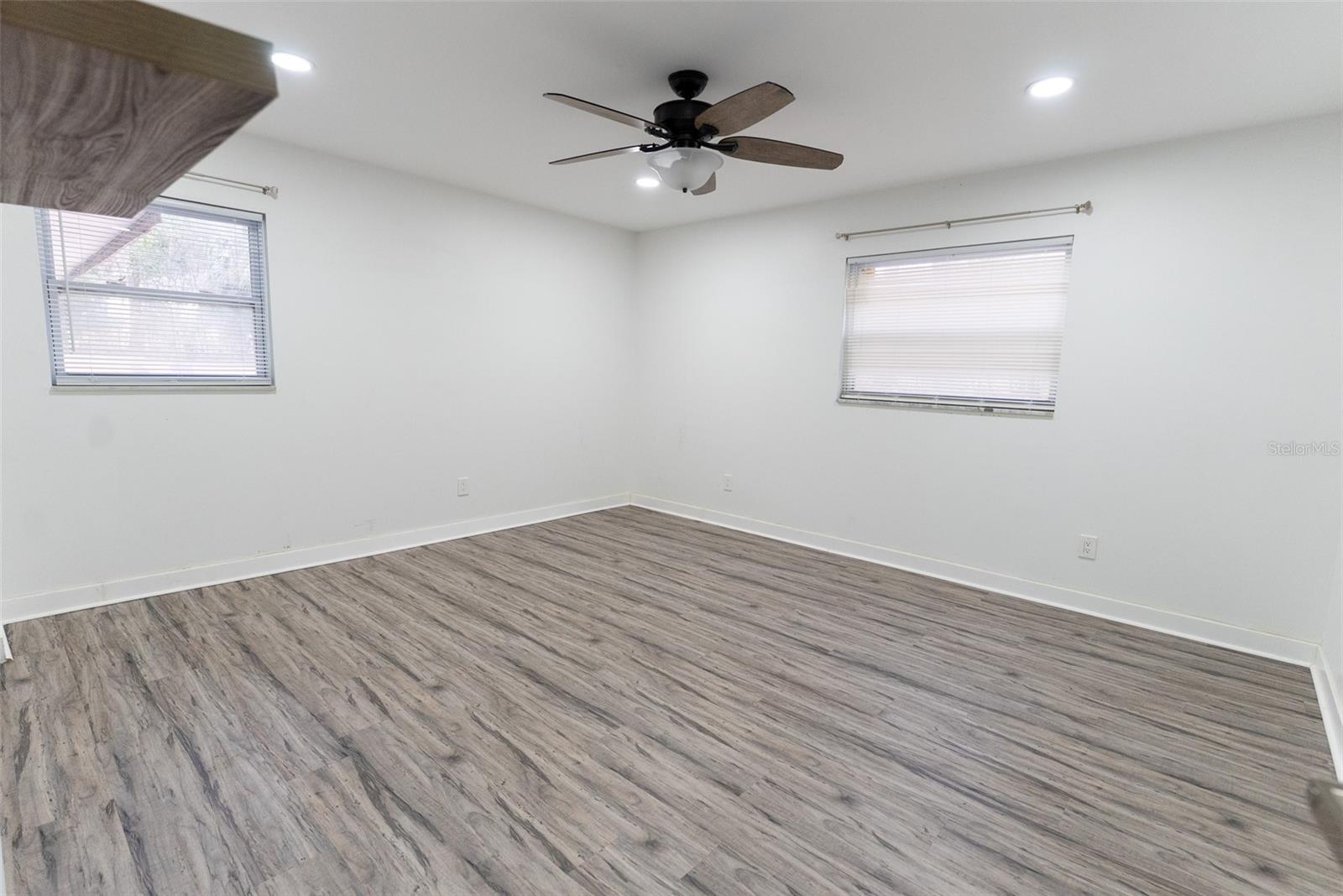 SHERWOOD HILLS - Residential