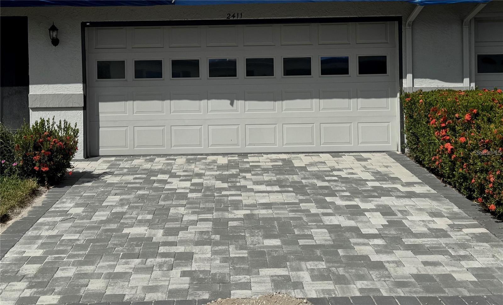 2411 LANCASTER DRIVE