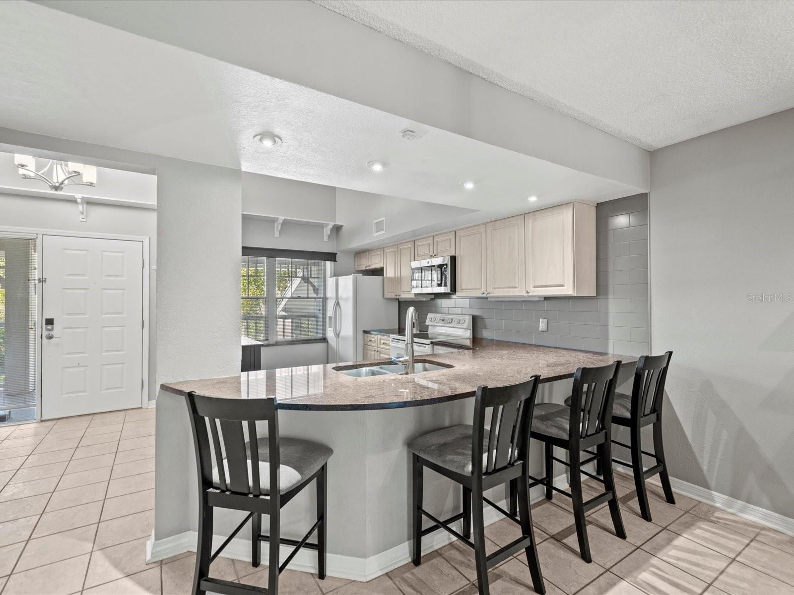 DOLLY BAY A VILLAGE ON LAKE TARPON - Residential Lease