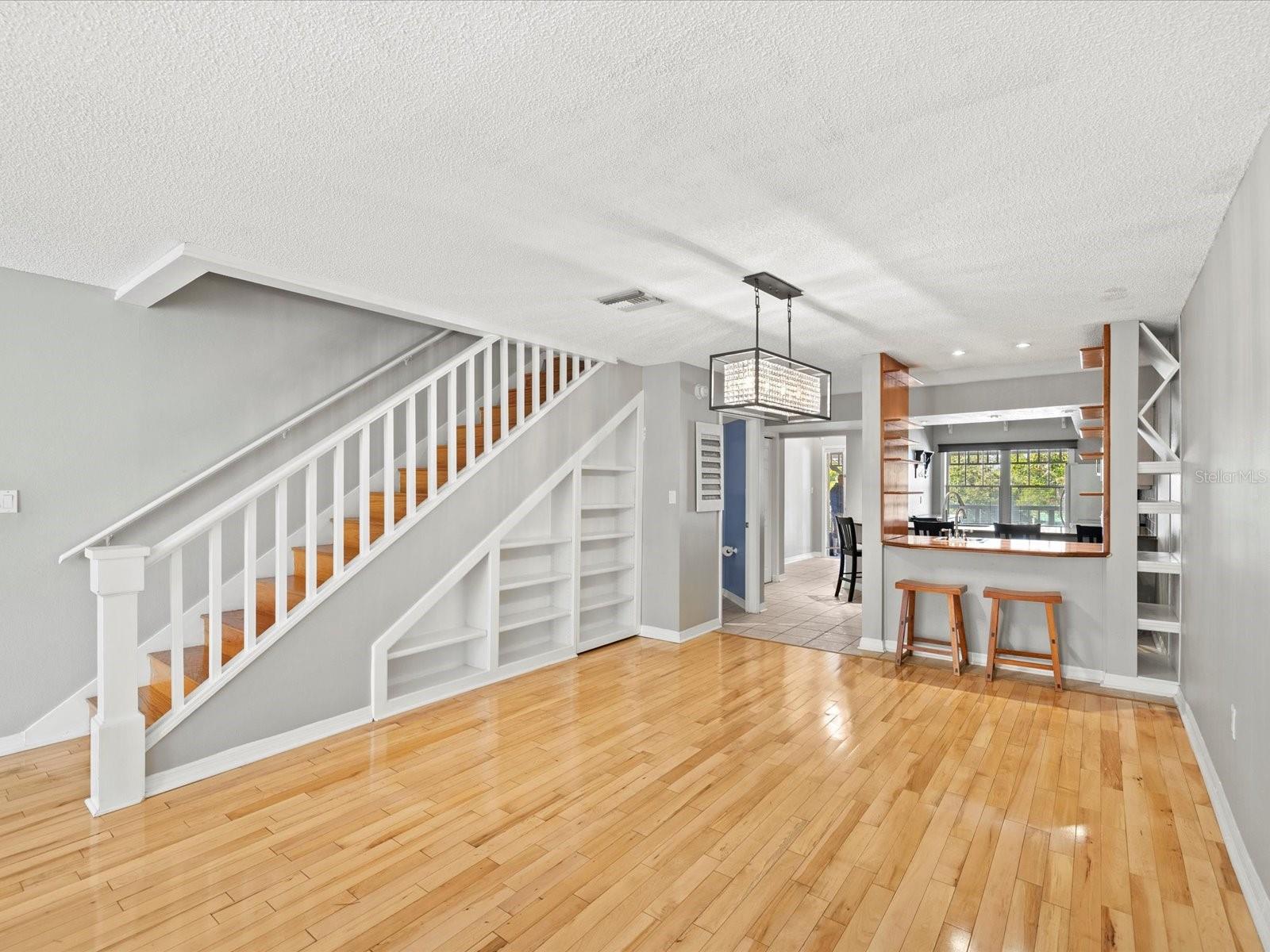 DOLLY BAY A VILLAGE ON LAKE TARPON - Residential Lease