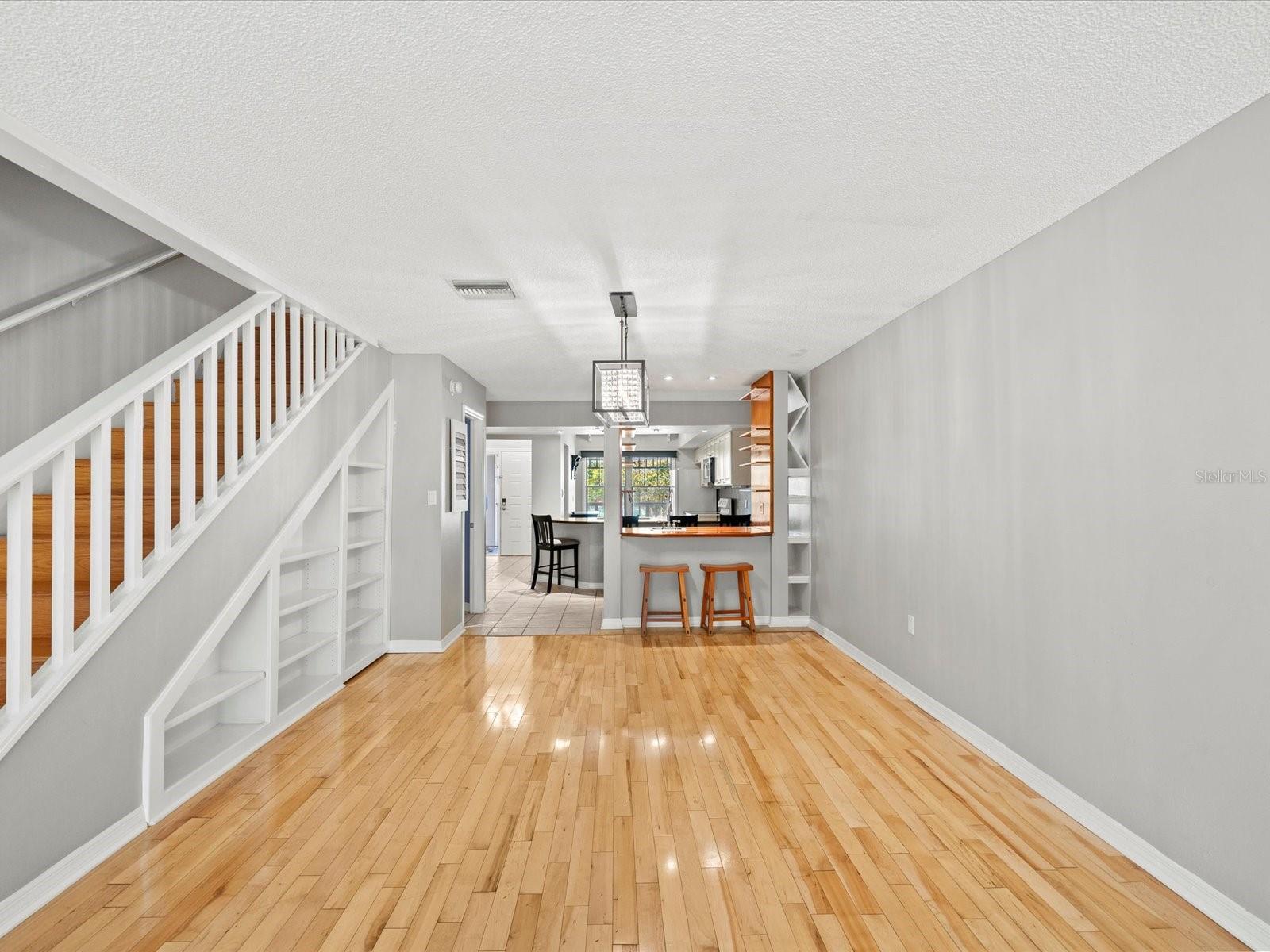 DOLLY BAY A VILLAGE ON LAKE TARPON - Residential Lease