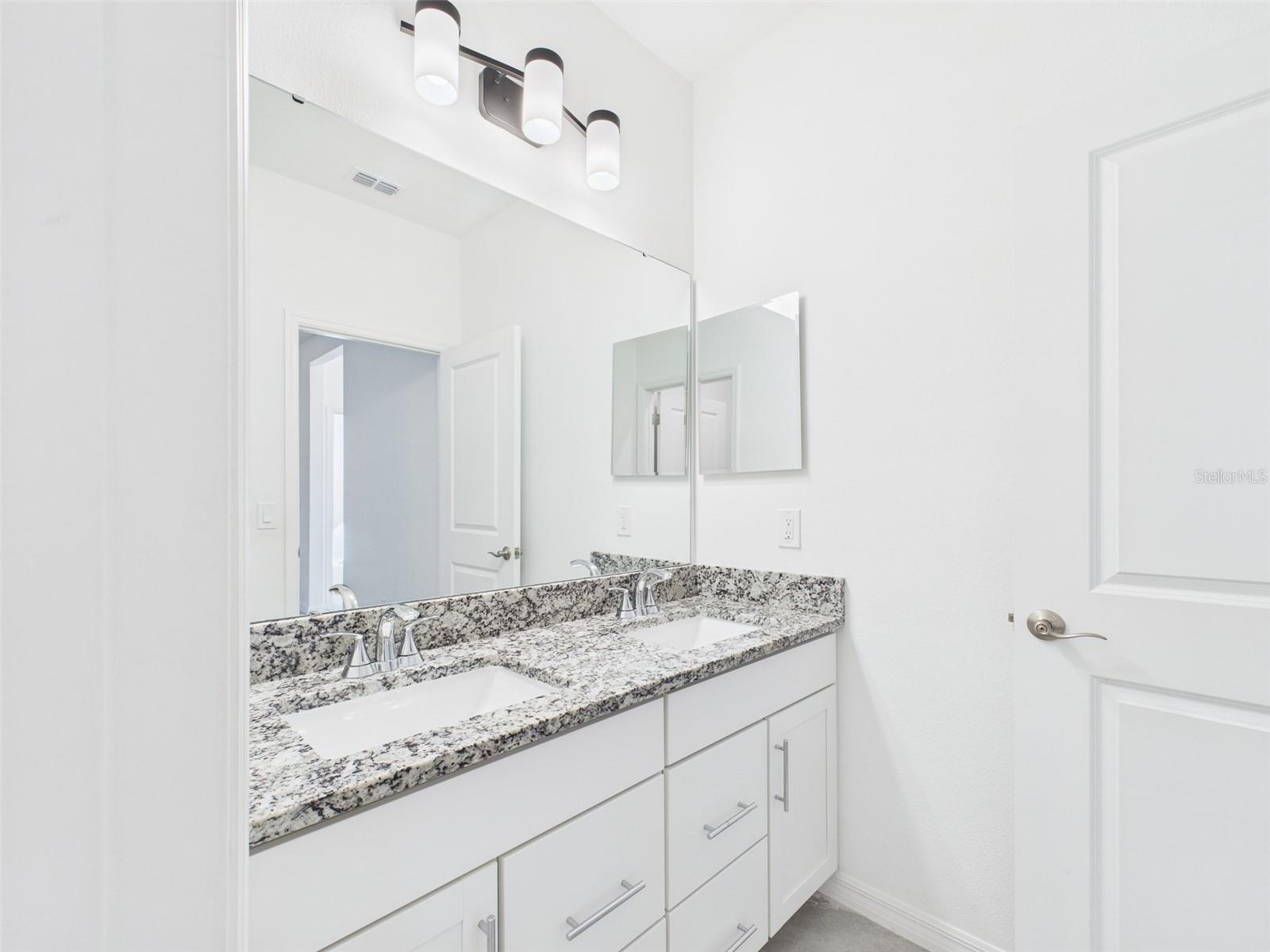 SAN SEBASTIAN RESERVE - Residential Lease