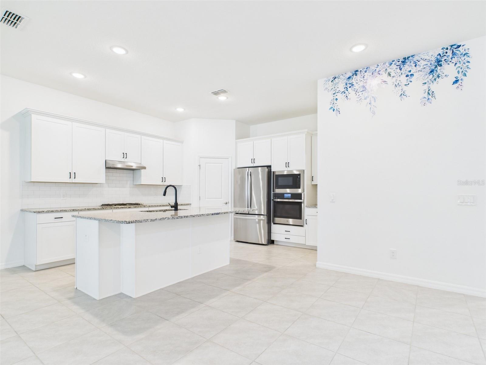 SAN SEBASTIAN RESERVE - Residential Lease