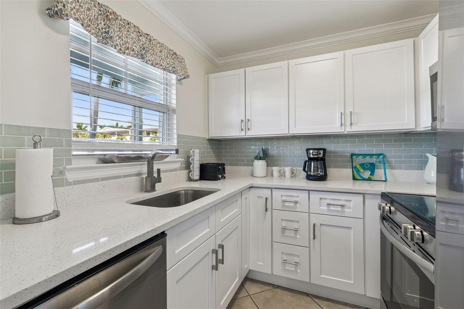 BAREFOOT BEACH RESORT OF INDIAN SHORES - Residential