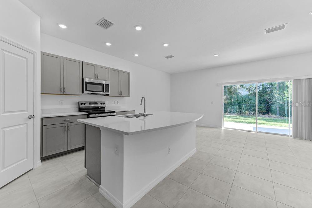 VINTERRA TOWNHOMES - Residential