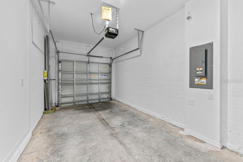 VINTERRA TOWNHOMES - Residential