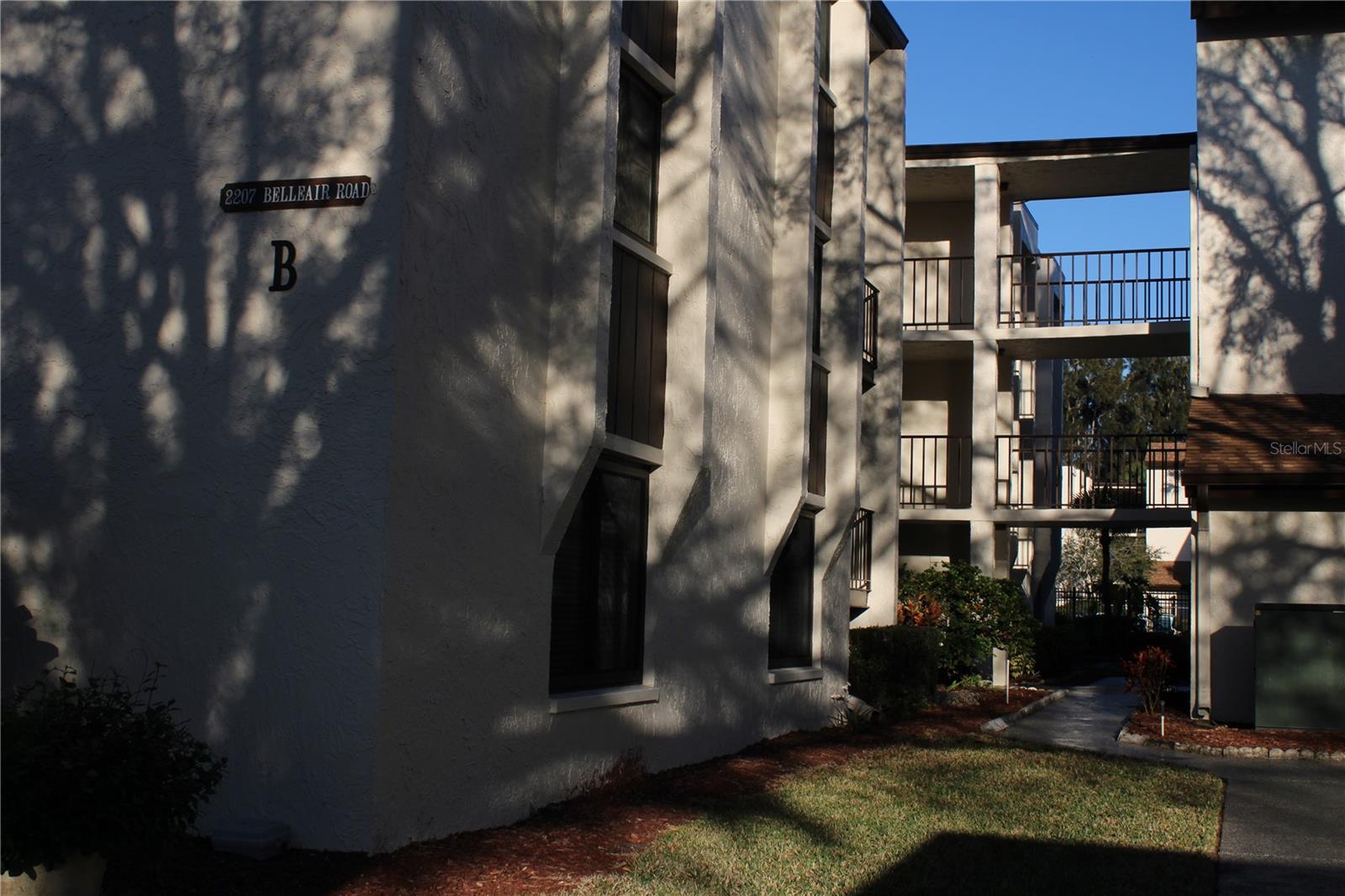 CHATEAU BELLEAIR CONDO - Residential