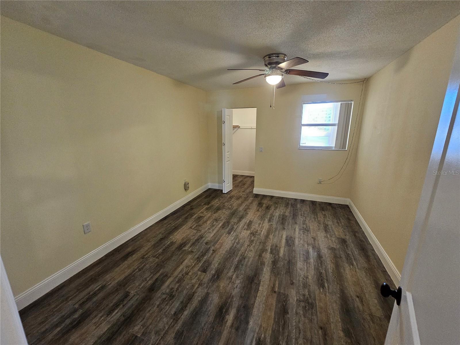 TOWN SHORES - Residential