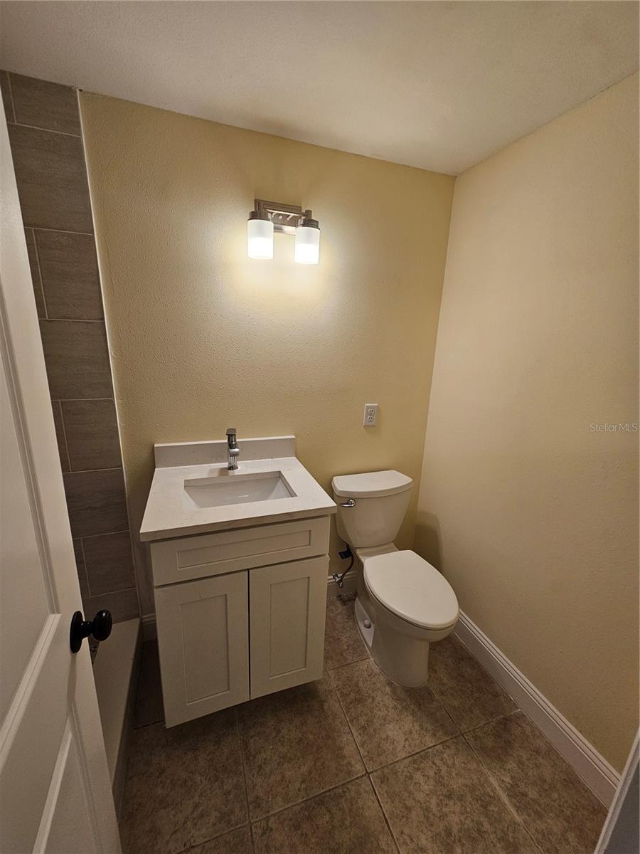 TOWN SHORES - Residential