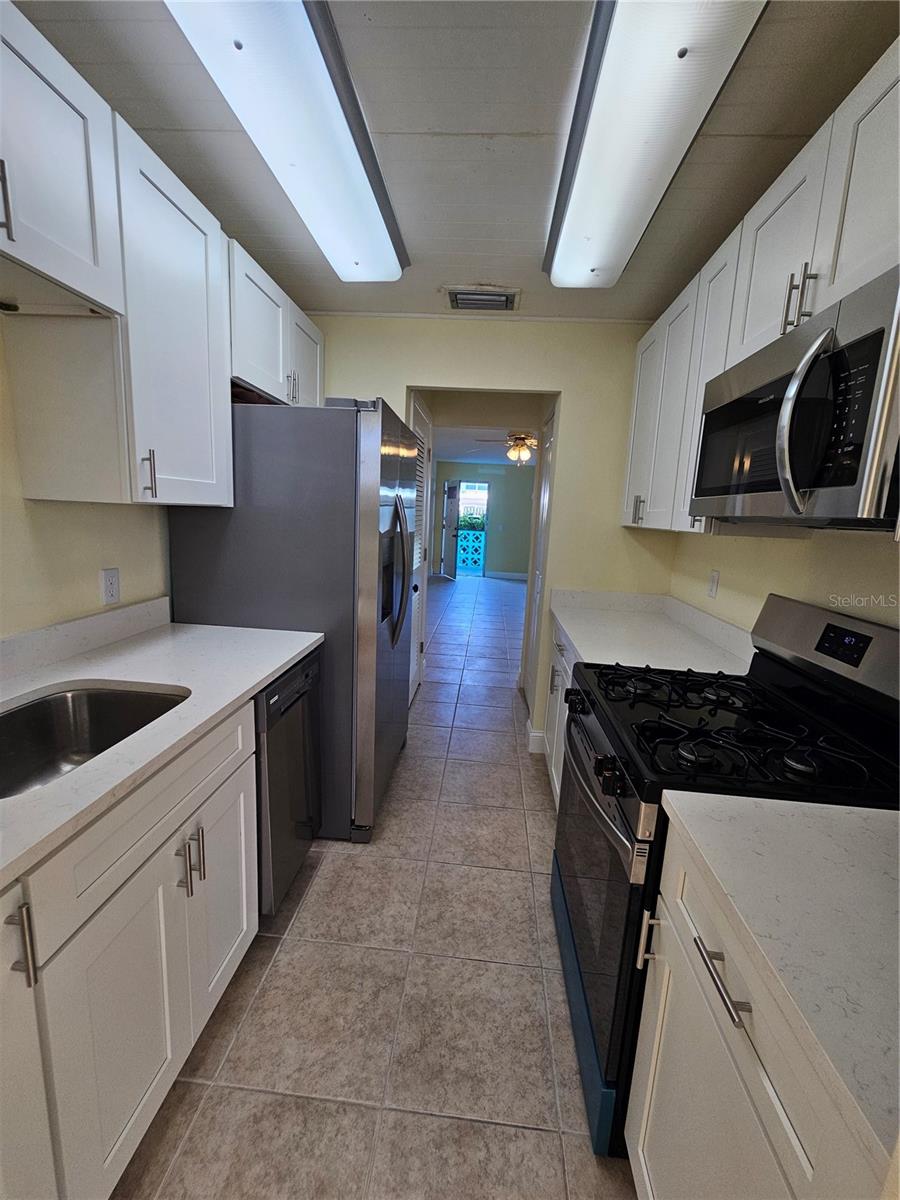 TOWN SHORES - Residential