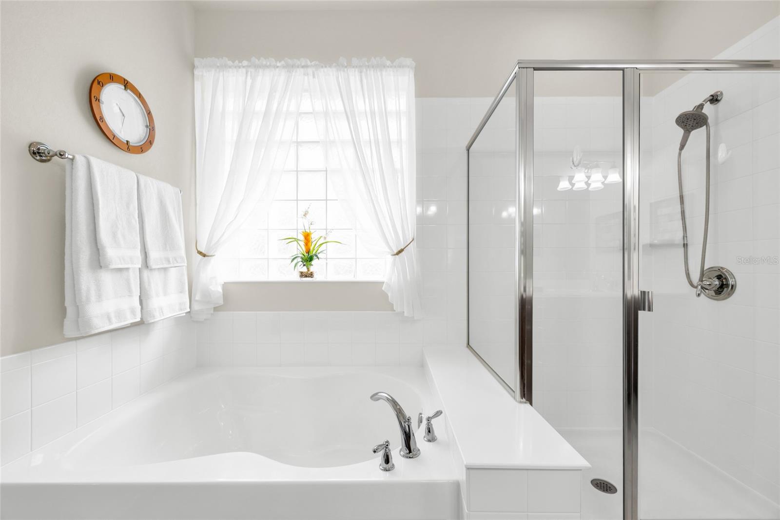 VILLAGEWALK/LK NONAB - Residential