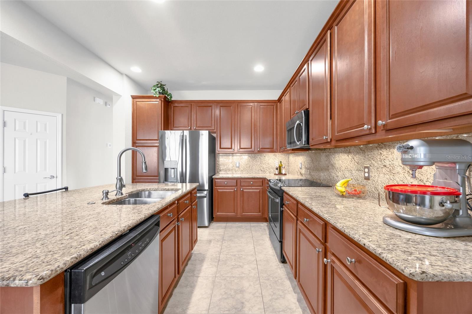 VILLAGEWALK/LK NONAB - Residential