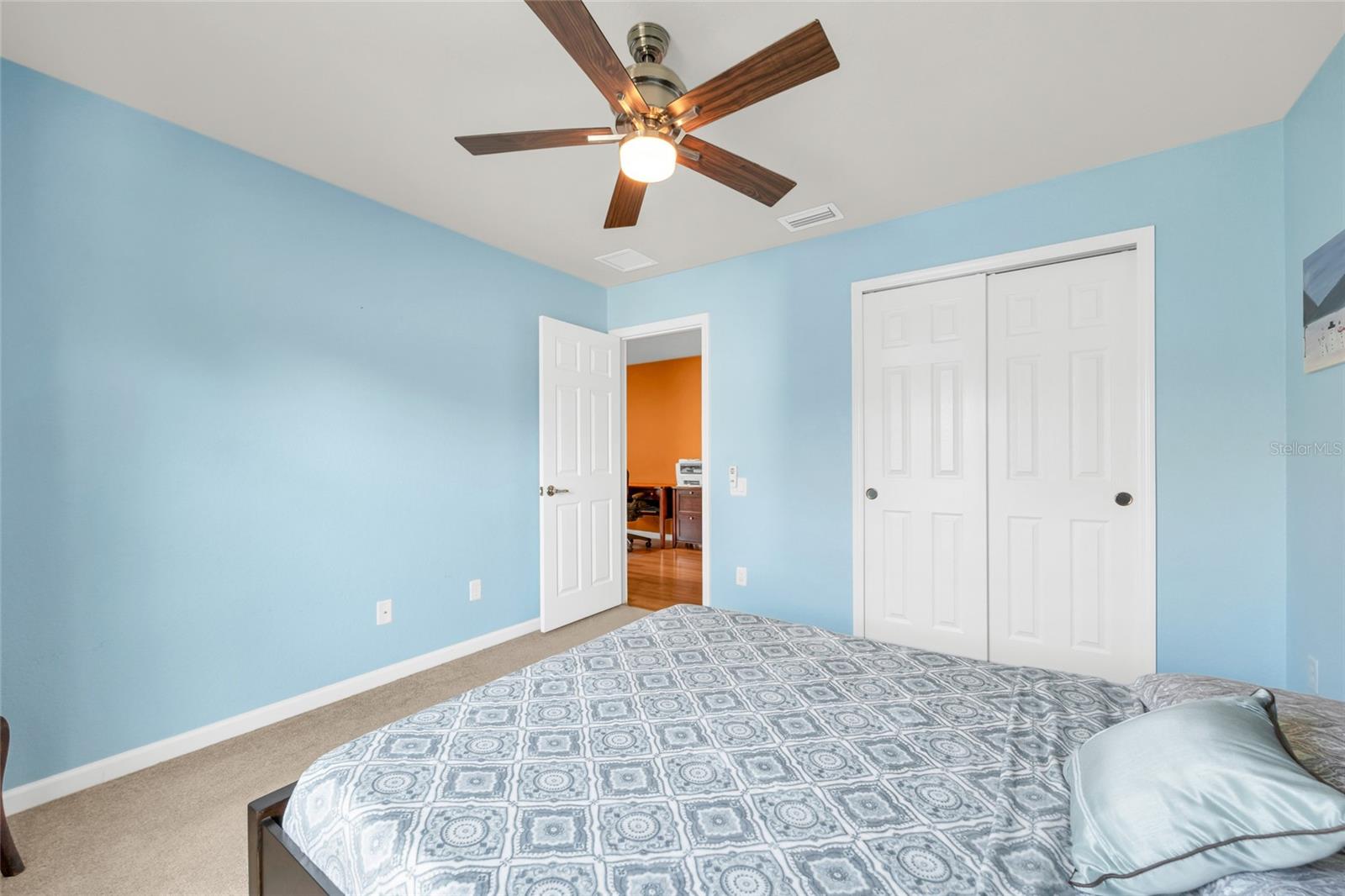 VILLAGEWALK/LK NONAB - Residential