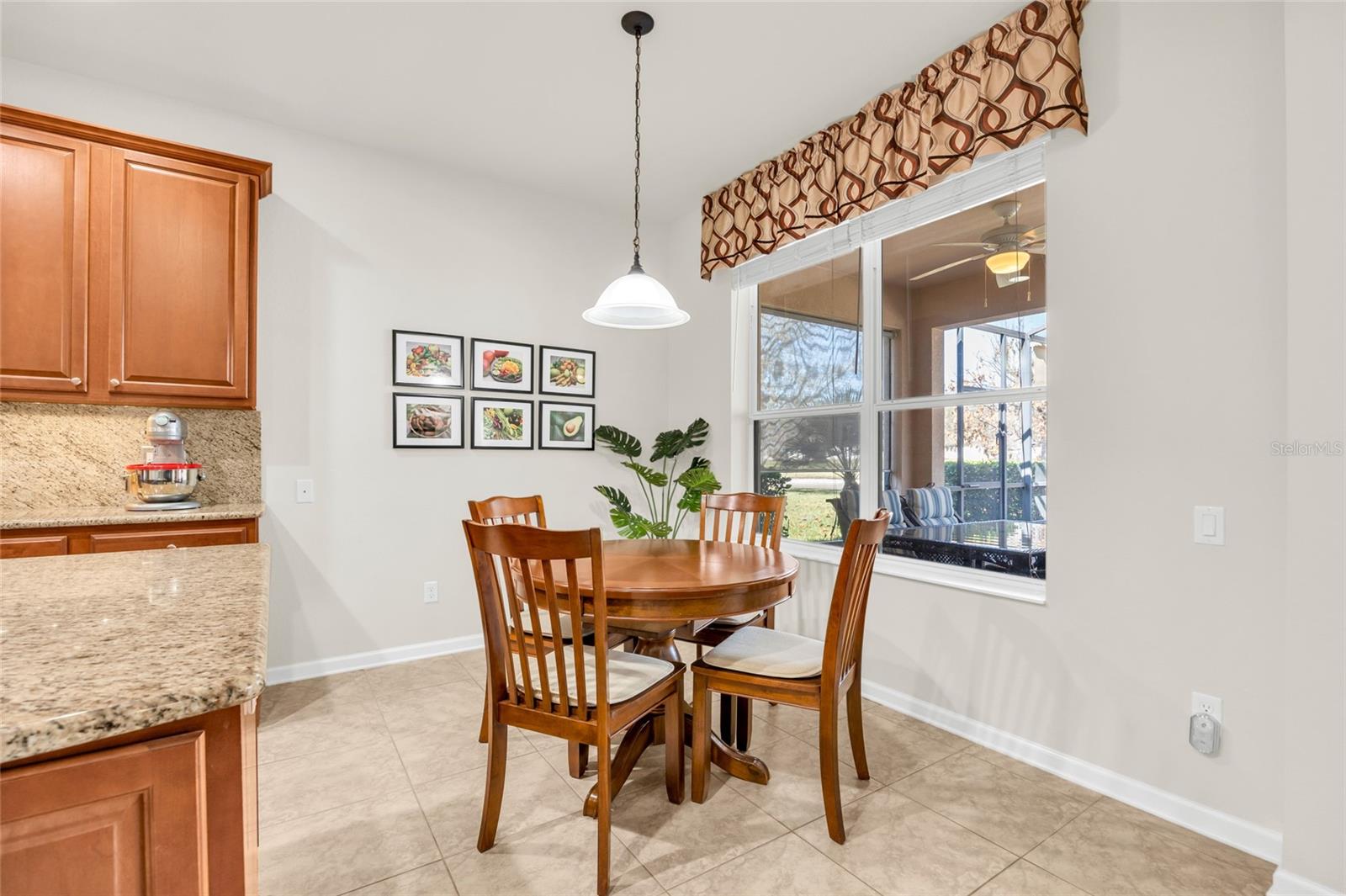 VILLAGEWALK/LK NONAB - Residential