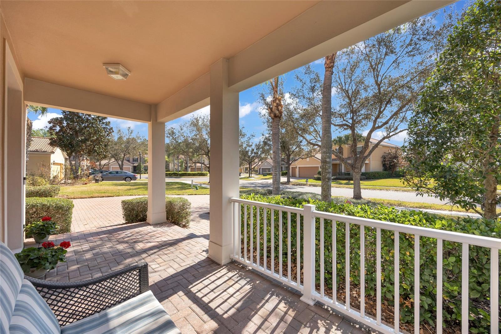 VILLAGEWALK/LK NONAB - Residential