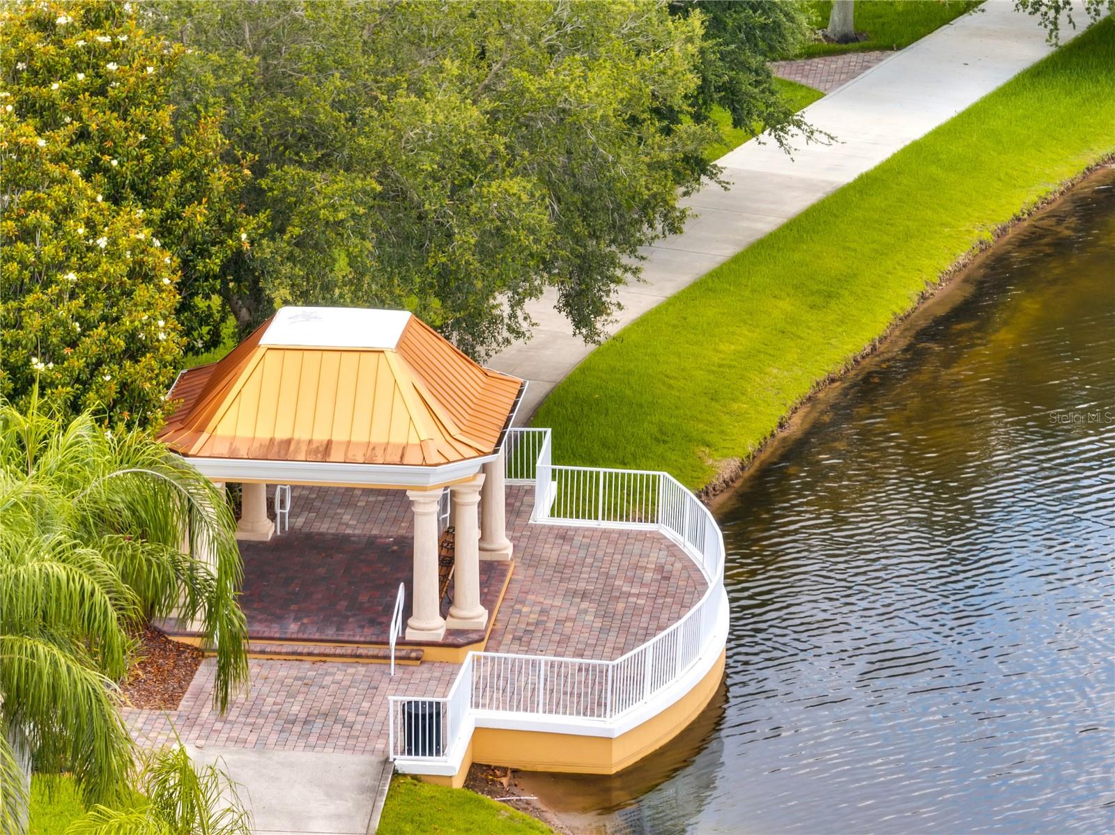 VILLAGEWALK/LK NONAB - Residential