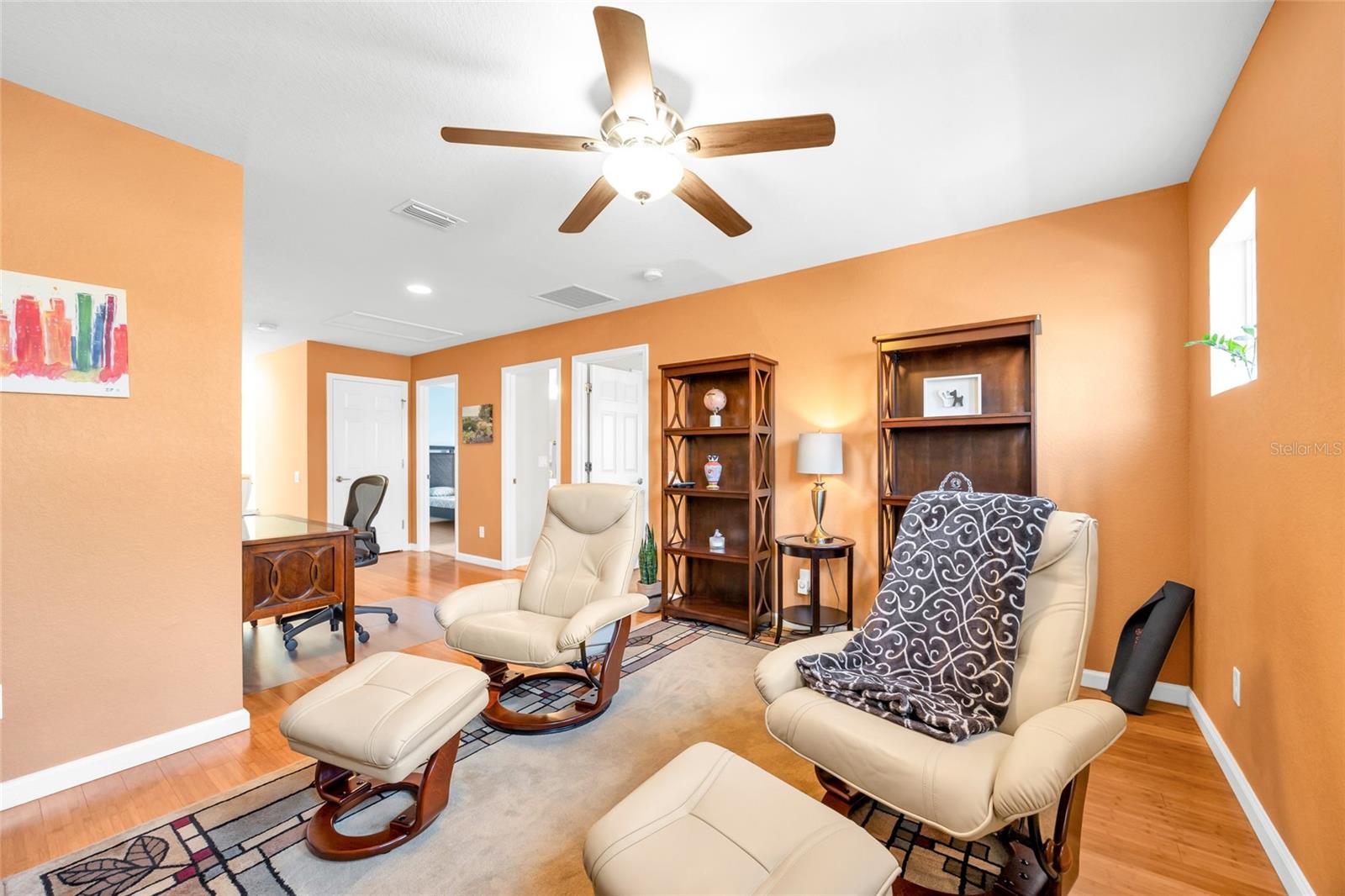 VILLAGEWALK/LK NONAB - Residential