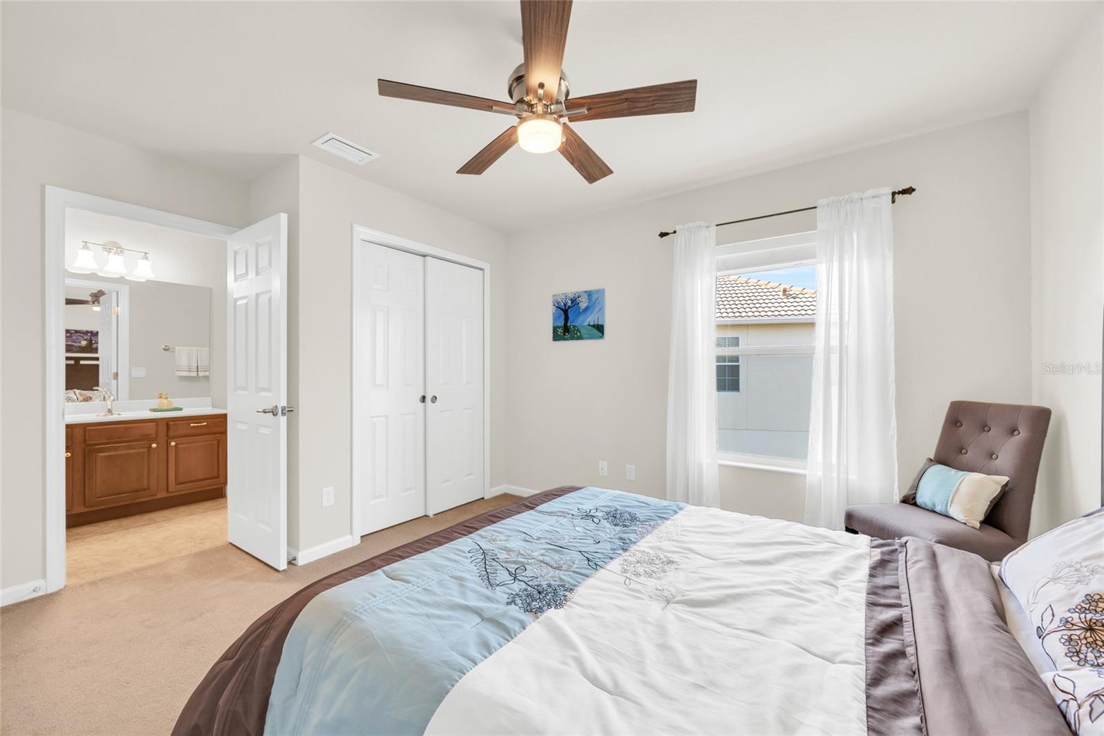 VILLAGEWALK/LK NONAB - Residential