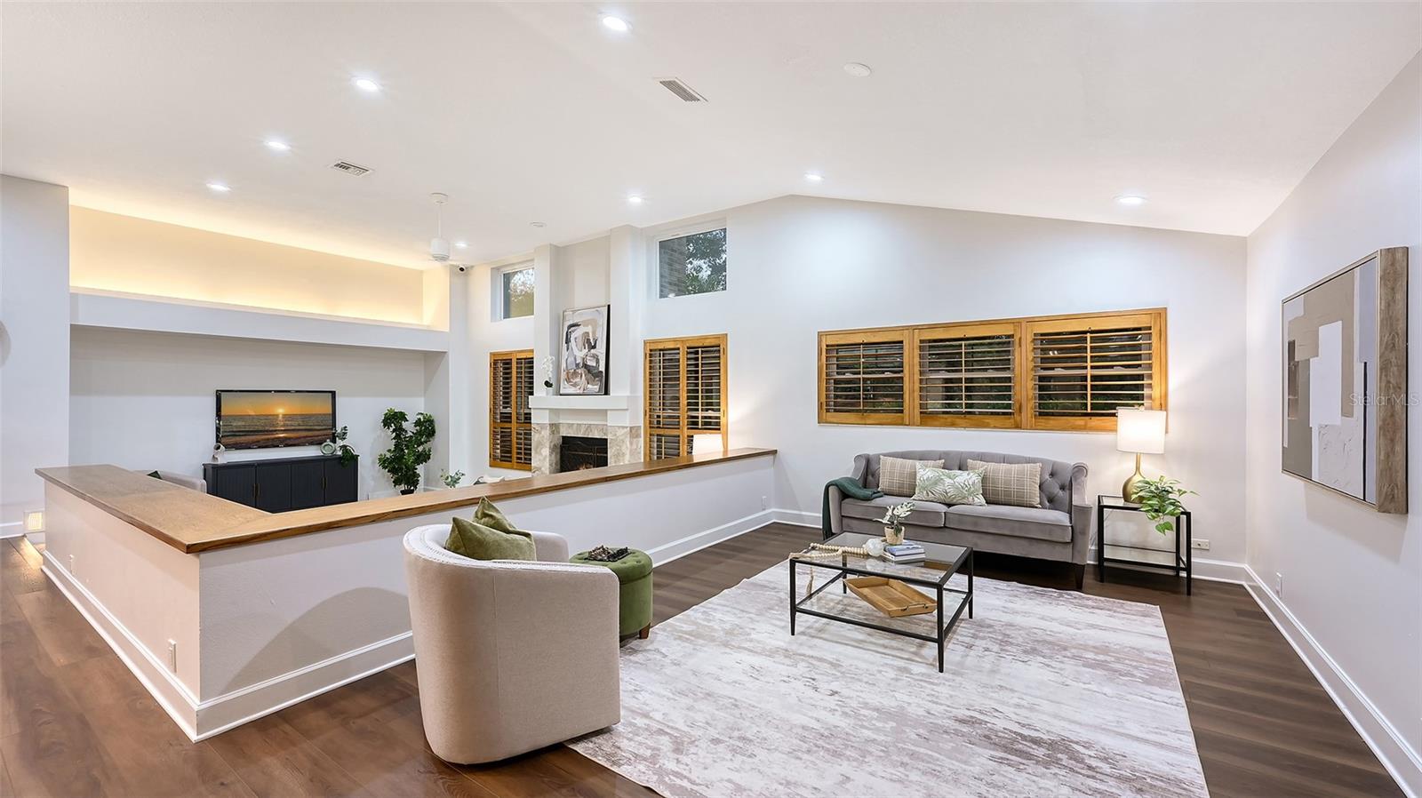 BENT TREE VLG - Residential