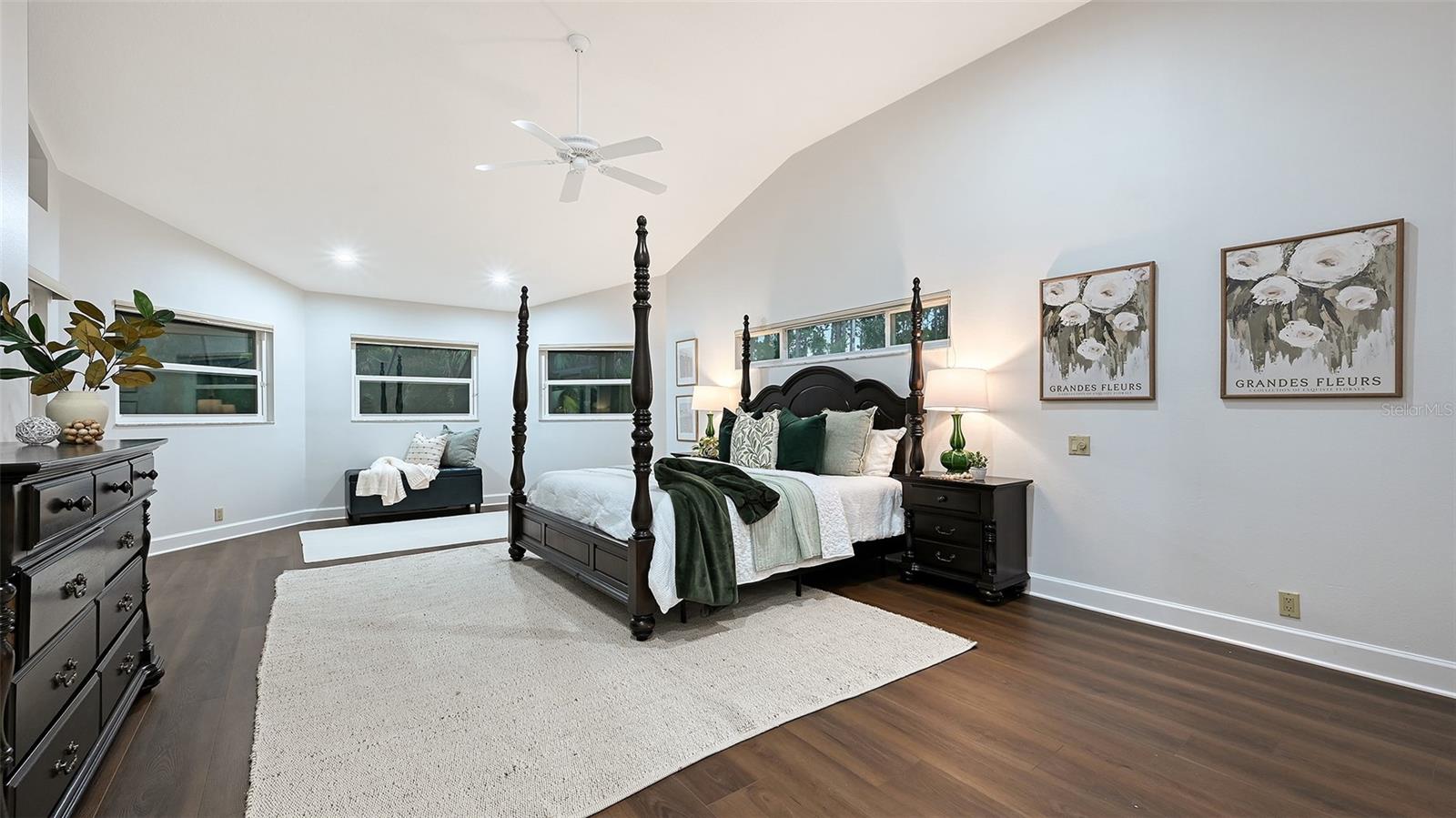 BENT TREE VLG - Residential