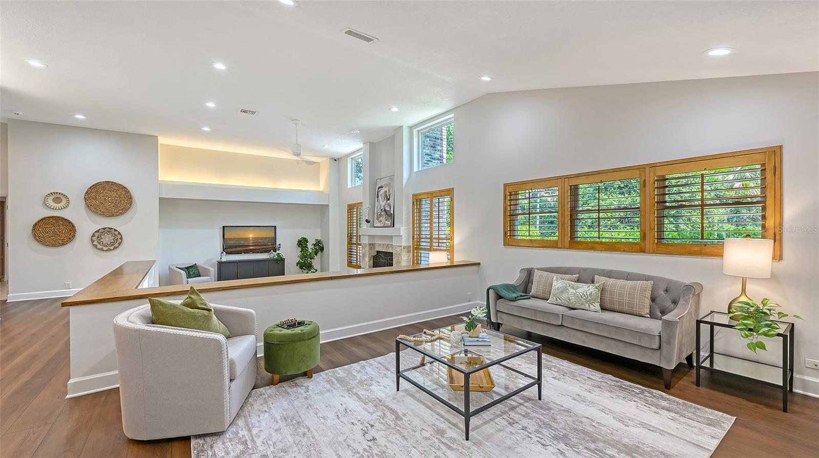 BENT TREE VLG - Residential