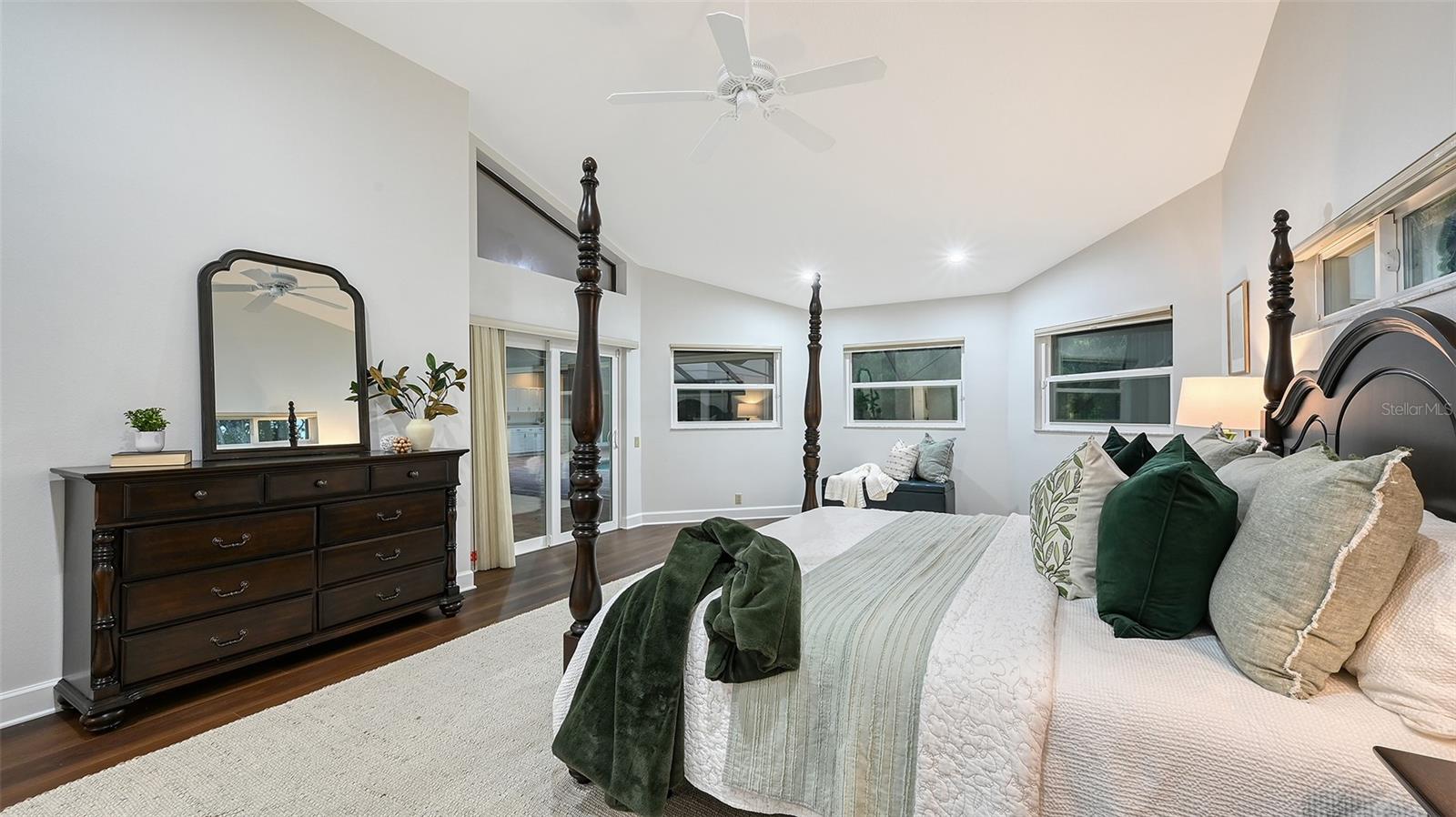 BENT TREE VLG - Residential