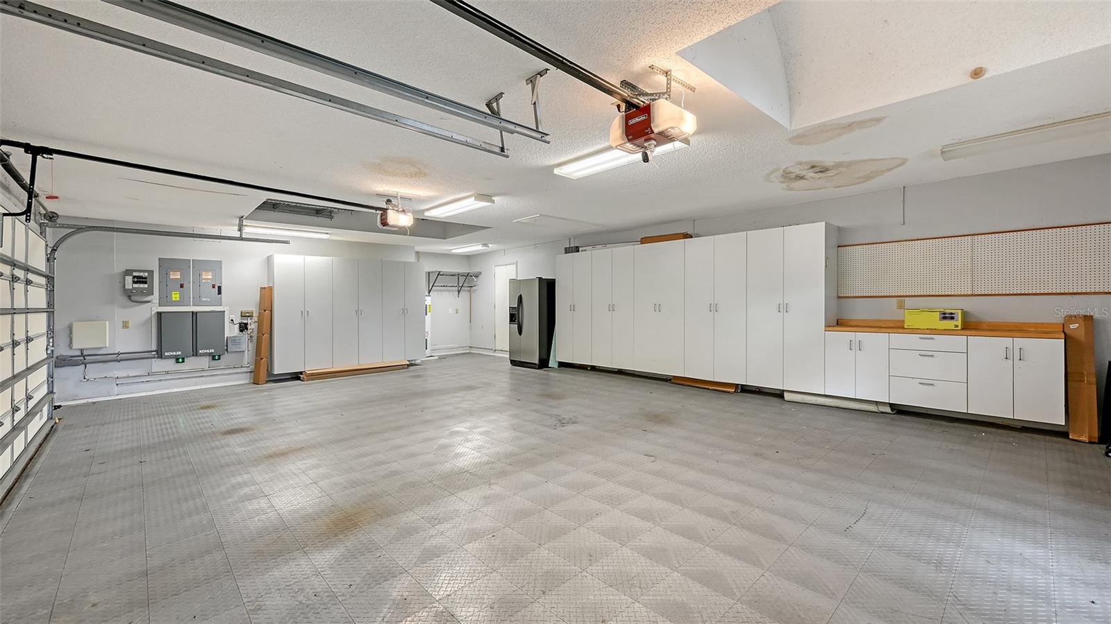 BENT TREE VLG - Residential