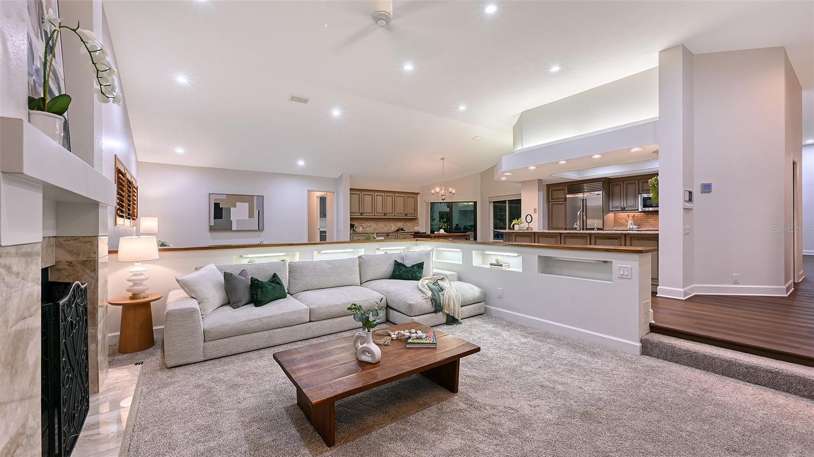 BENT TREE VLG - Residential