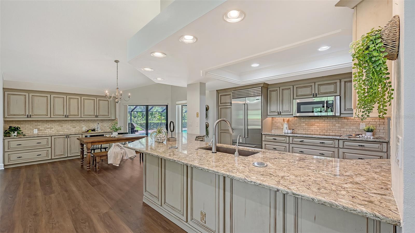 BENT TREE VLG - Residential