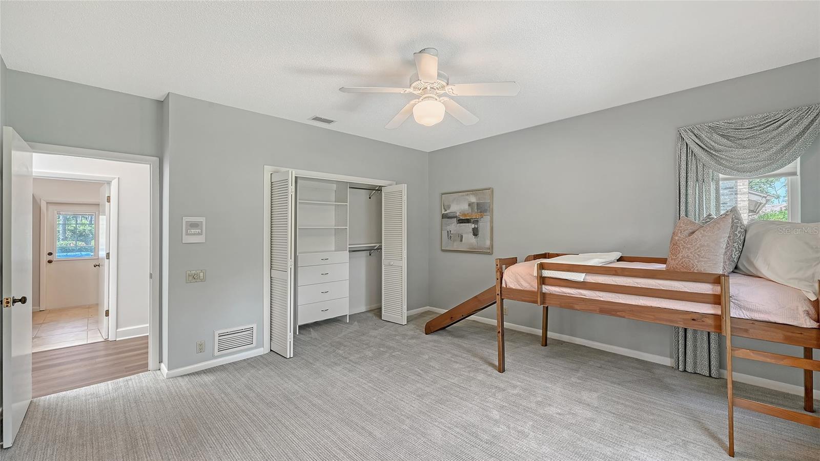 BENT TREE VLG - Residential