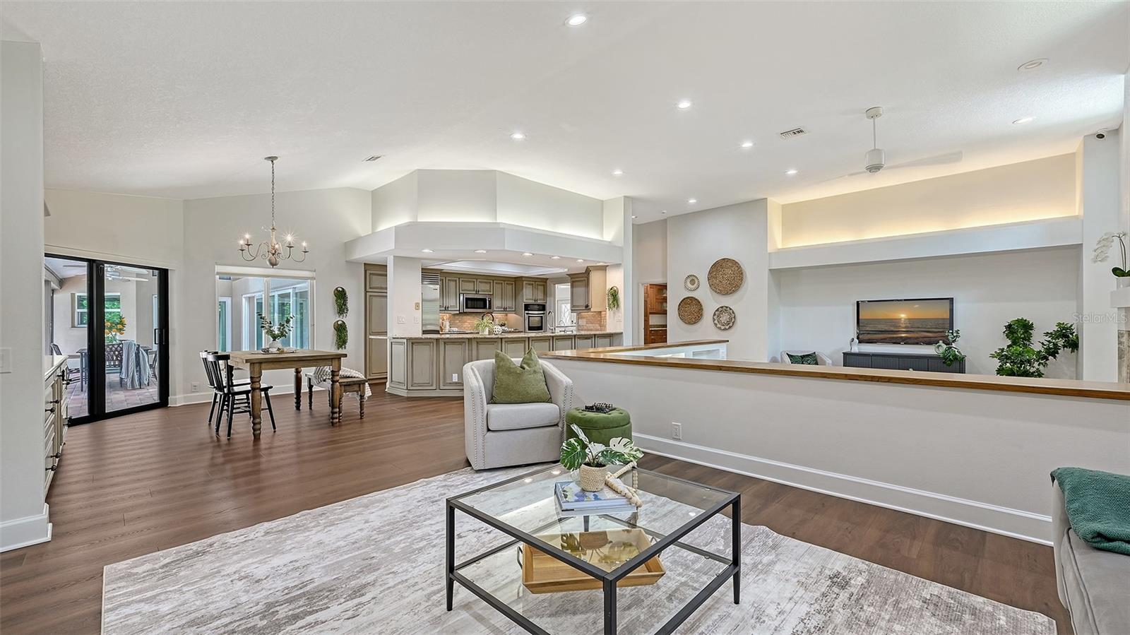 BENT TREE VLG - Residential