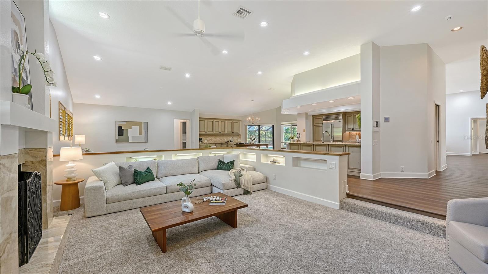 BENT TREE VLG - Residential