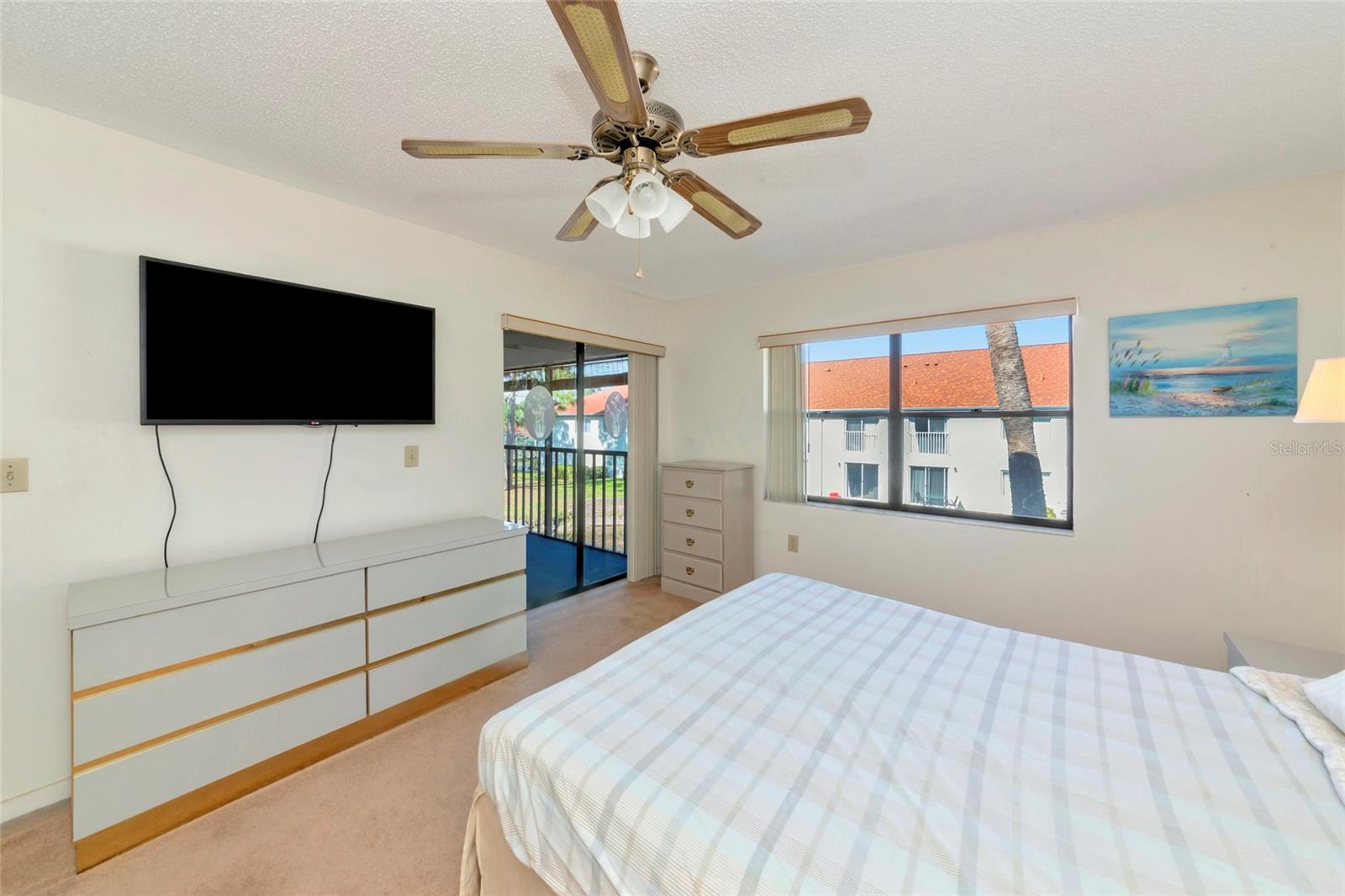 SHOREWALK BATH & TENNIS CLUB 5 - Residential