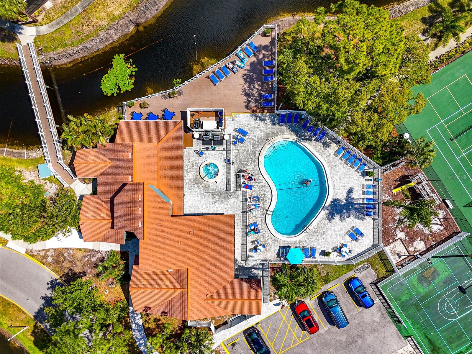 SHOREWALK BATH & TENNIS CLUB 5 - Residential